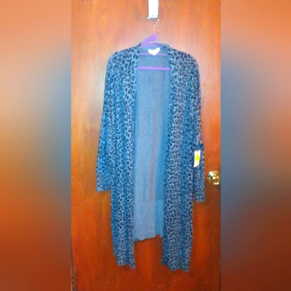 Leopard print cardigan size 3x